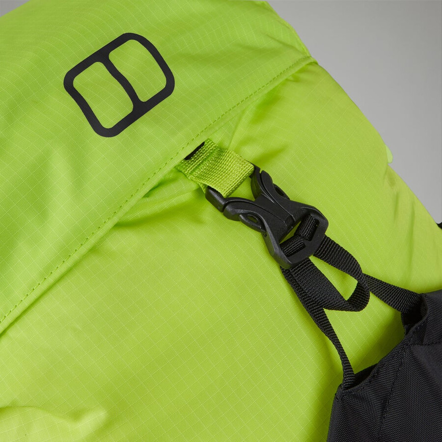 unisex freeflow 30l pack - amarillonegro berghaus