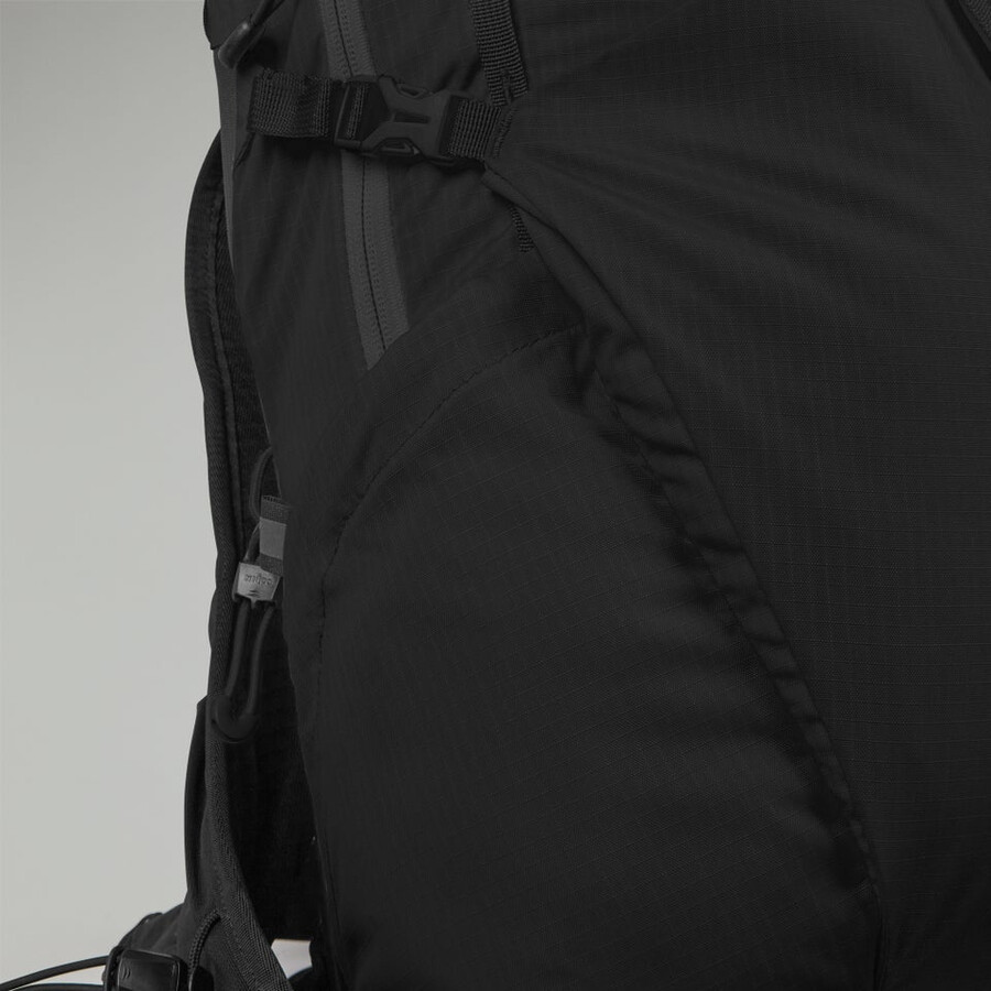 las mujeres remoto de caminata f23 mochila - negro berghaus