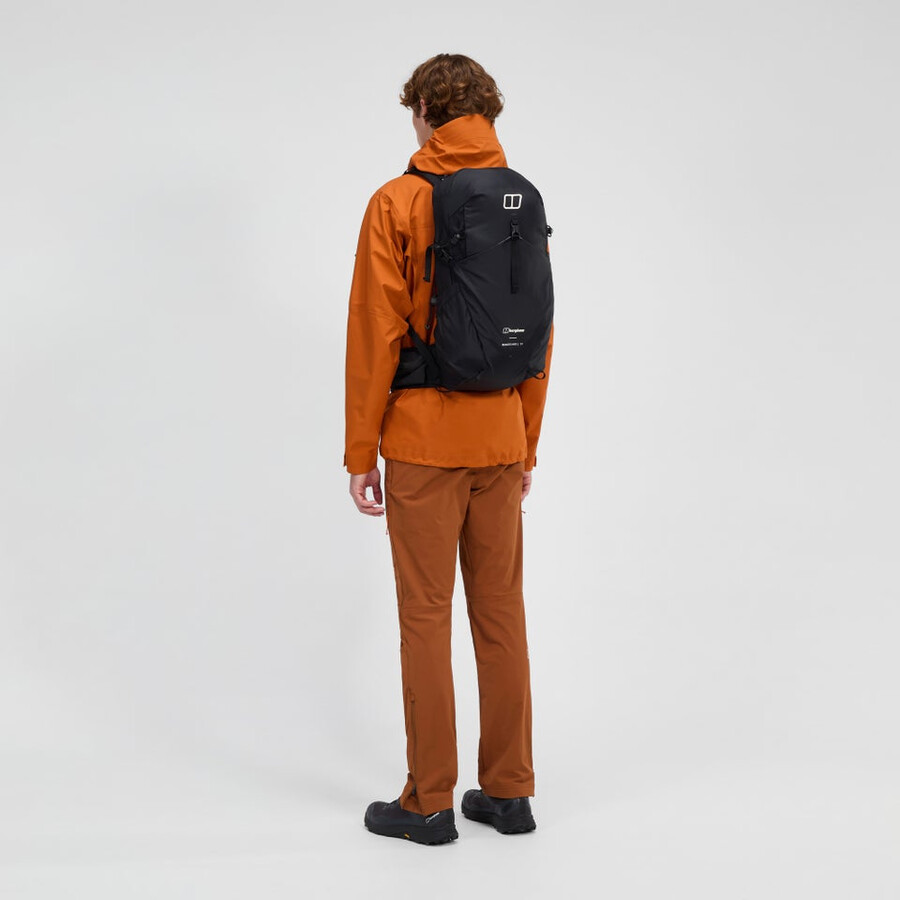 los hombres de la remota caminata m23 mochila - negro berghaus