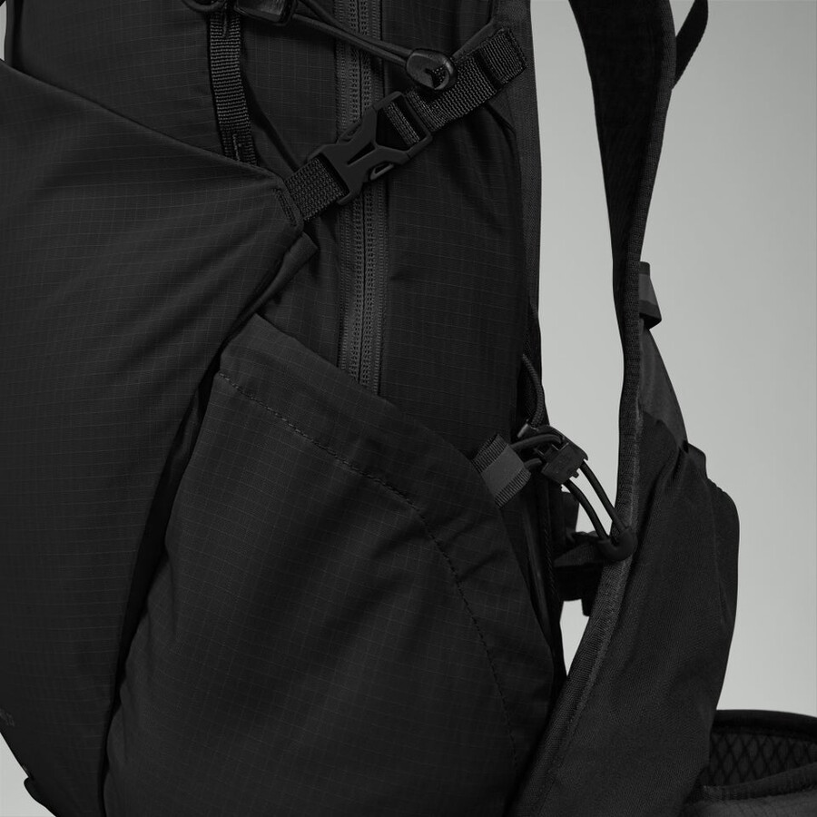 los hombres de la remota caminata m23 mochila - negro berghaus