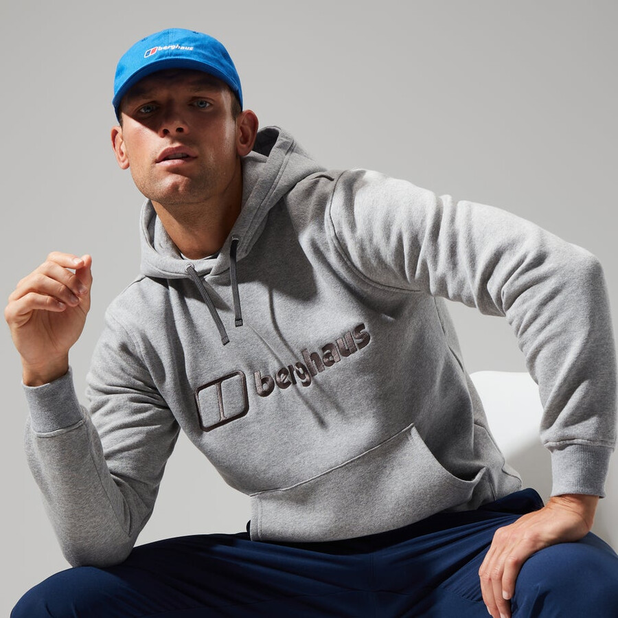 los hombres con capucha logo gris oscuro berghaus
