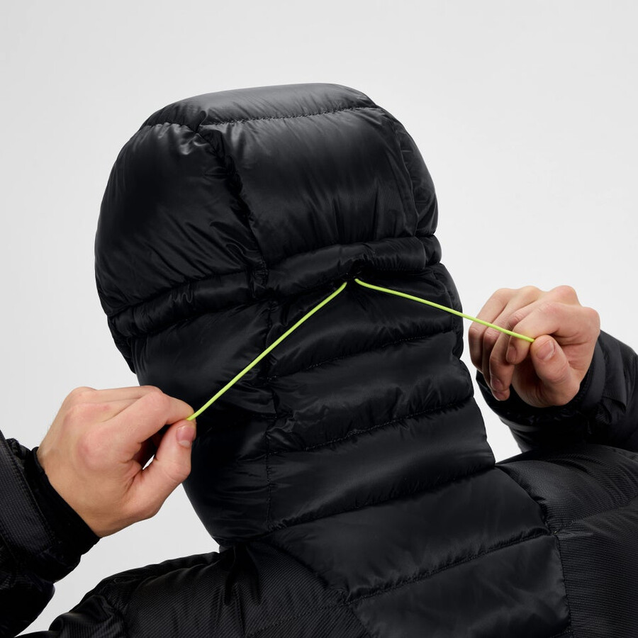 los hombres del mtn areté ultra abajo con capucha - negro berghaus