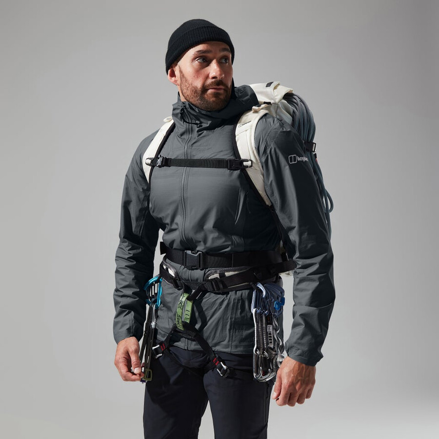 los hombres del mtn guía de hyper alfa chaqueta grisnegro berghaus