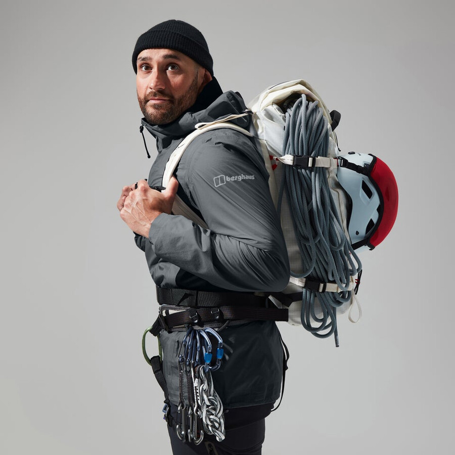 los hombres del mtn guía de hyper alfa chaqueta grisnegro berghaus