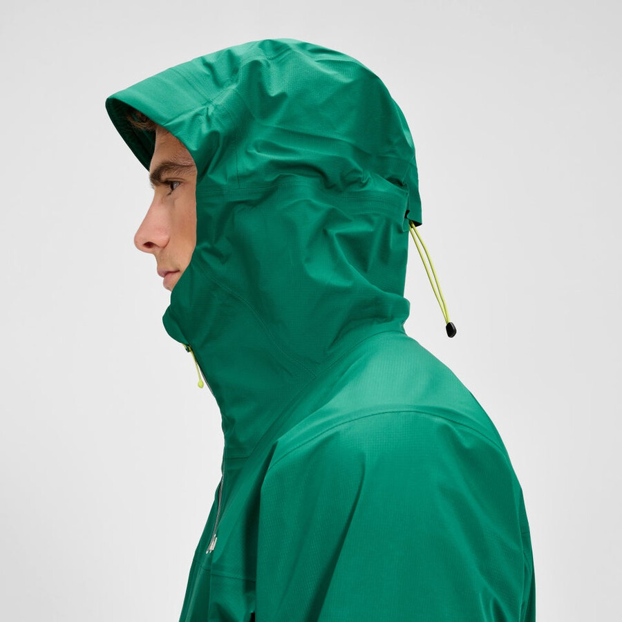 los hombres de la cumbre del buscador de la chaqueta de gore-tex - verde berghaus