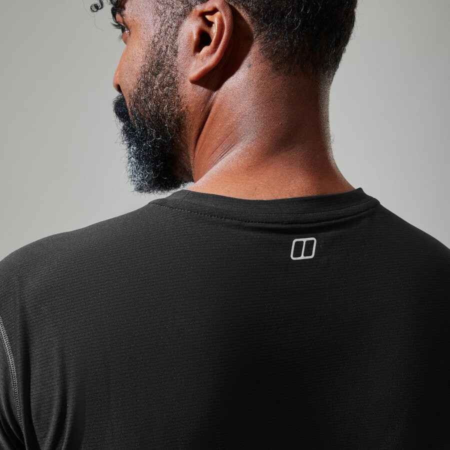 los hombres 247 tech tee super tramo de la tripulación - negro berghaus