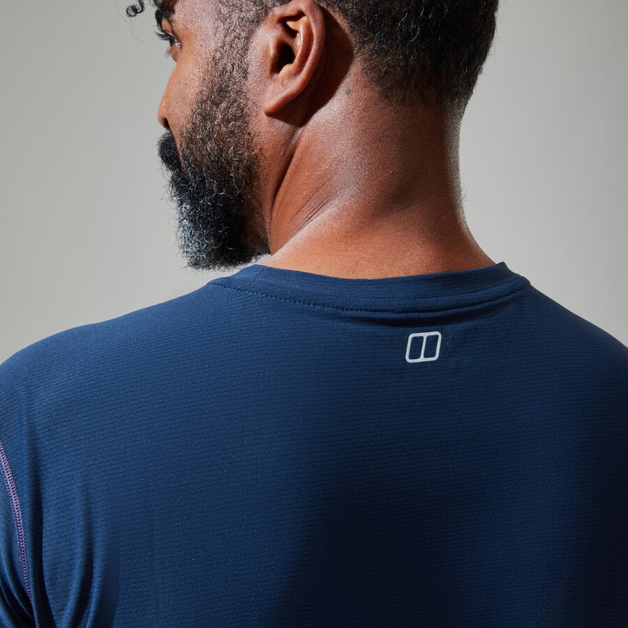 los hombres 247 tech tee super tramo de la tripulación - azul oscuro berghaus