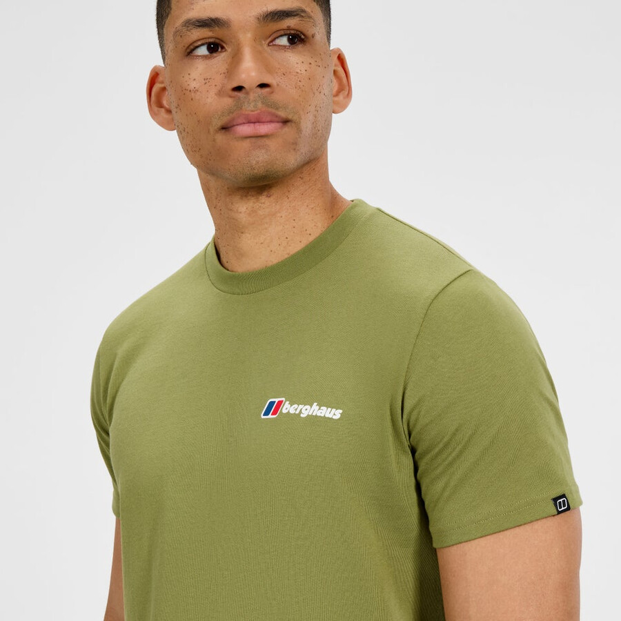 los hombres de la clase logo tee - verde berghaus