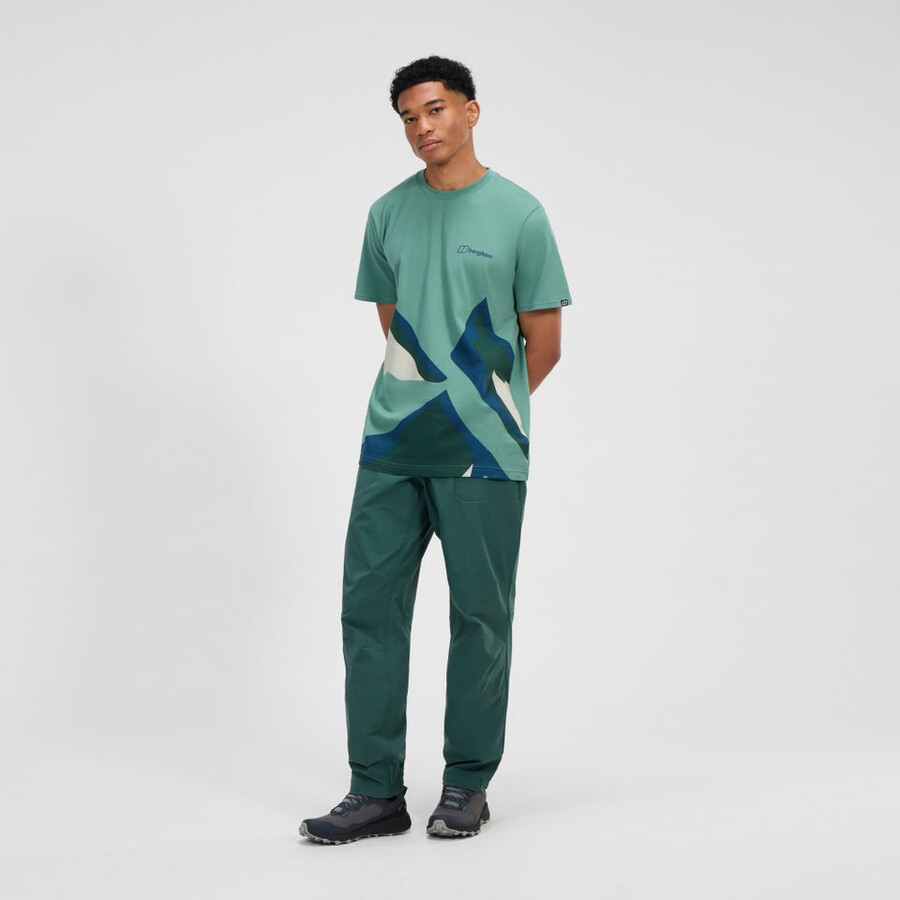 los hombres del explorador de pantalón verde berghaus