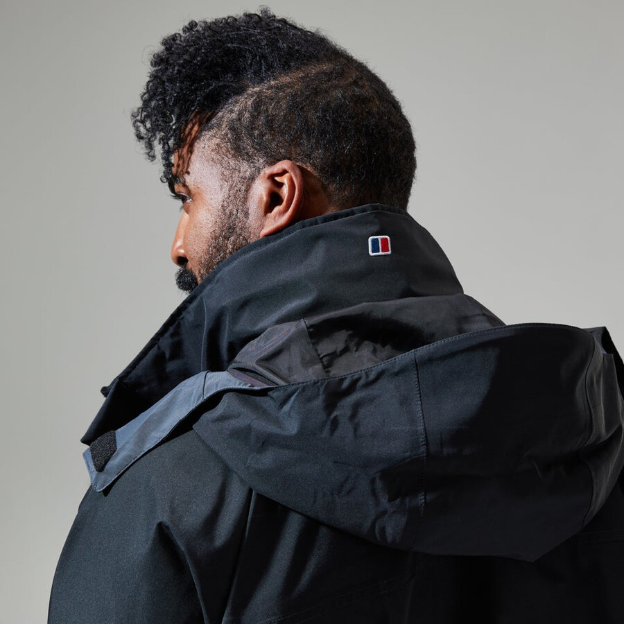 los hombres de la cornisa de gore-tex interactivo de la chaqueta - negro berghaus