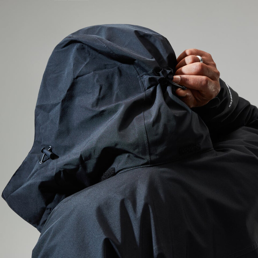 los hombres de la cornisa de gore-tex interactivo de la chaqueta - negro berghaus