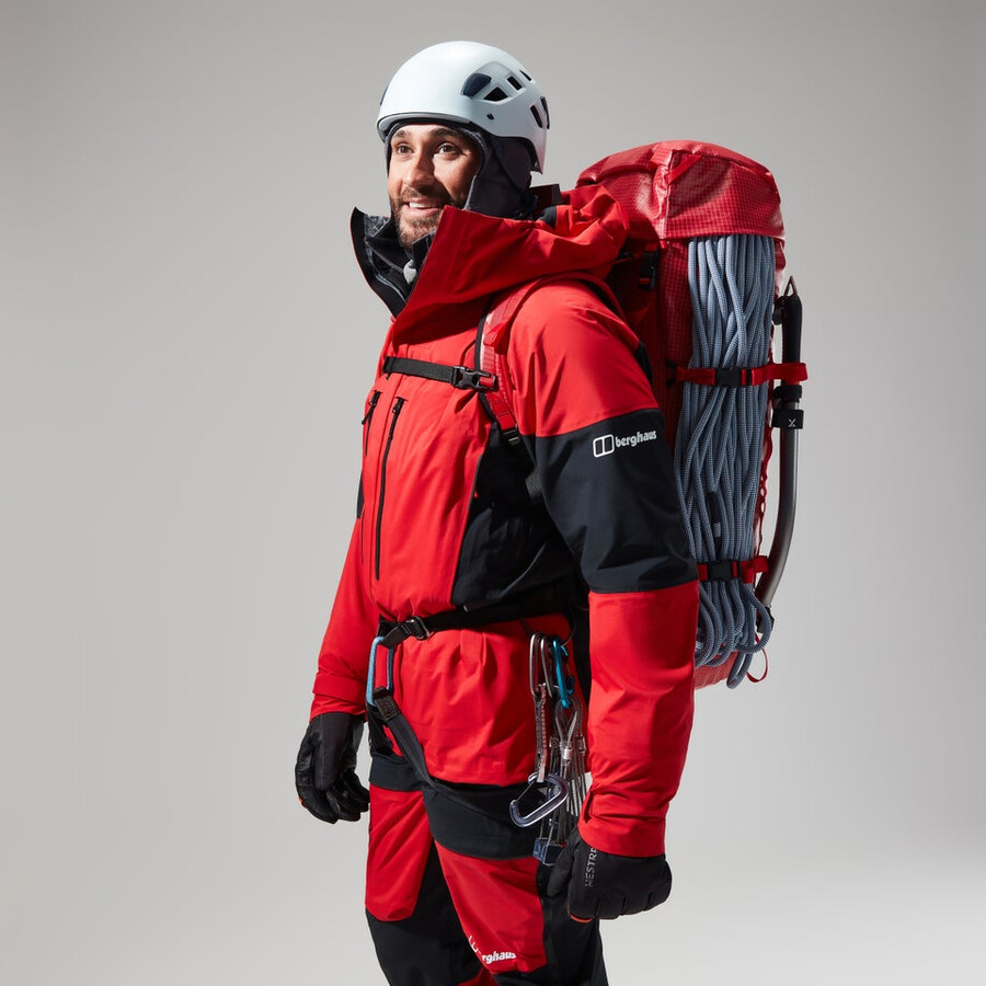 los hombres del mtn guía de gore-tex pro de la chaqueta - rojonegro berghaus