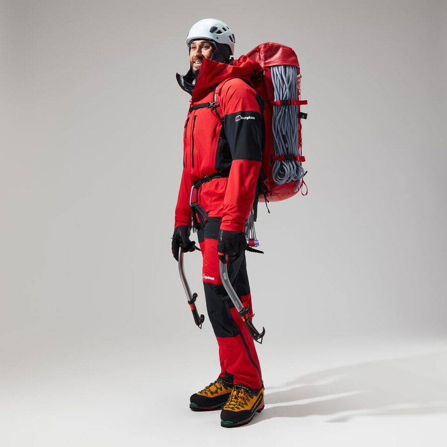 los hombres del mtn guía de gore-tex pro de la chaqueta - rojonegro berghaus