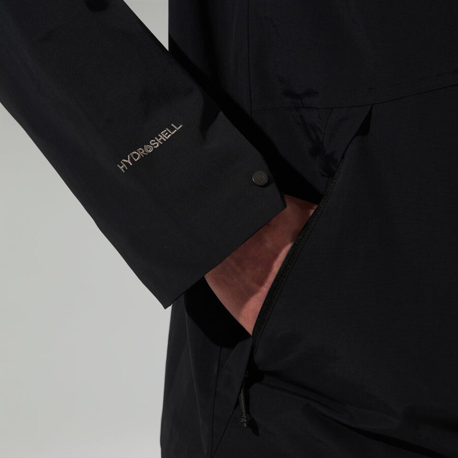 los hombres woodwalk chaqueta impermeable negro berghaus