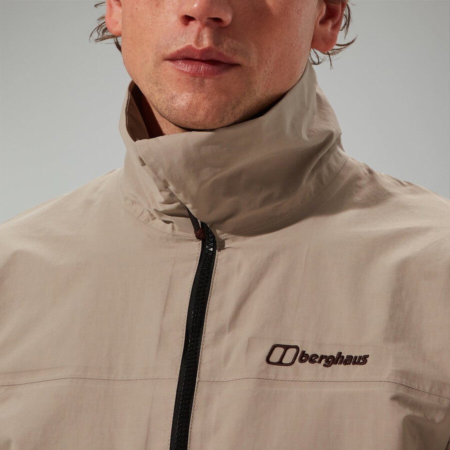 los hombres woodwalk chaqueta impermeable gris berghaus