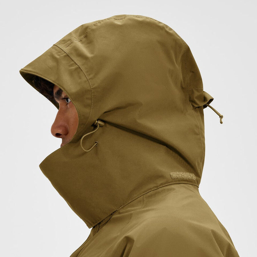 los hombres de la cornisa 2.0 interactivo chaqueta marrón berghaus