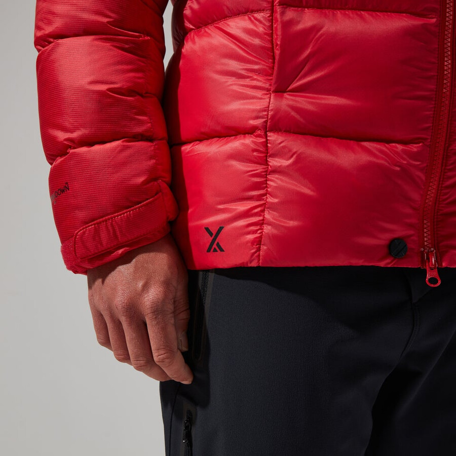 las mujeres del mtn areté ultra abajo con capucha - rojo berghaus