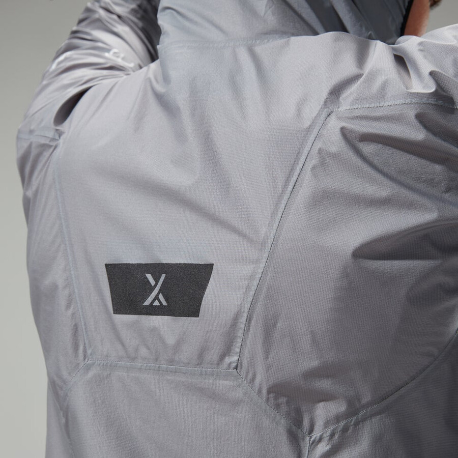 las mujeres del mtn guía de hyper lt chaqueta gris berghaus