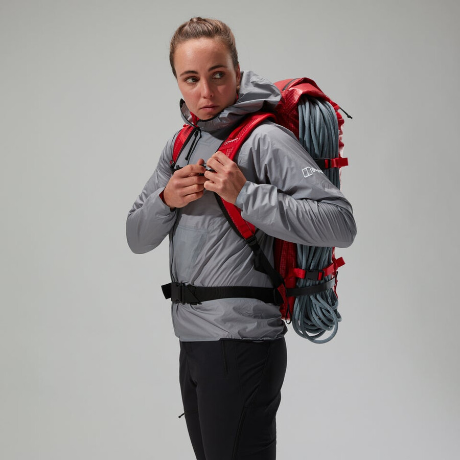 las mujeres del mtn guía de hyper lt chaqueta gris berghaus