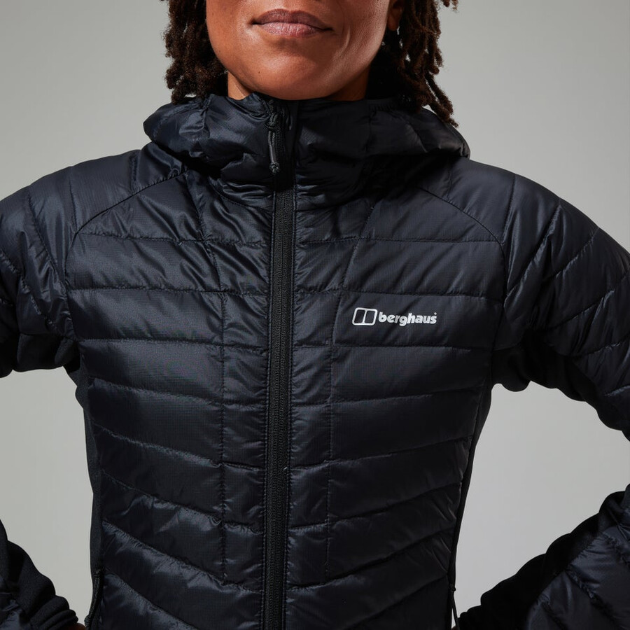 la mujer de tefra 2.0 con capucha chaqueta de aislamiento negro berghaus