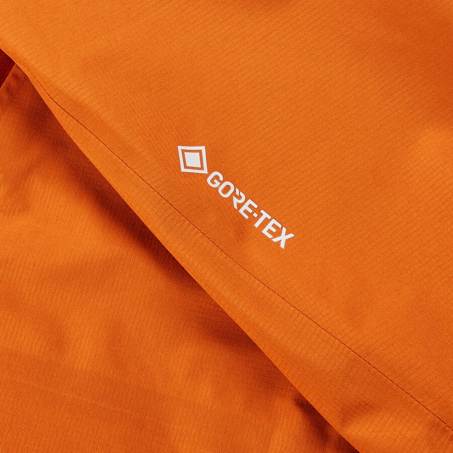 cumbre de mujeres buscador de la chaqueta de gore-tex - naranja berghaus