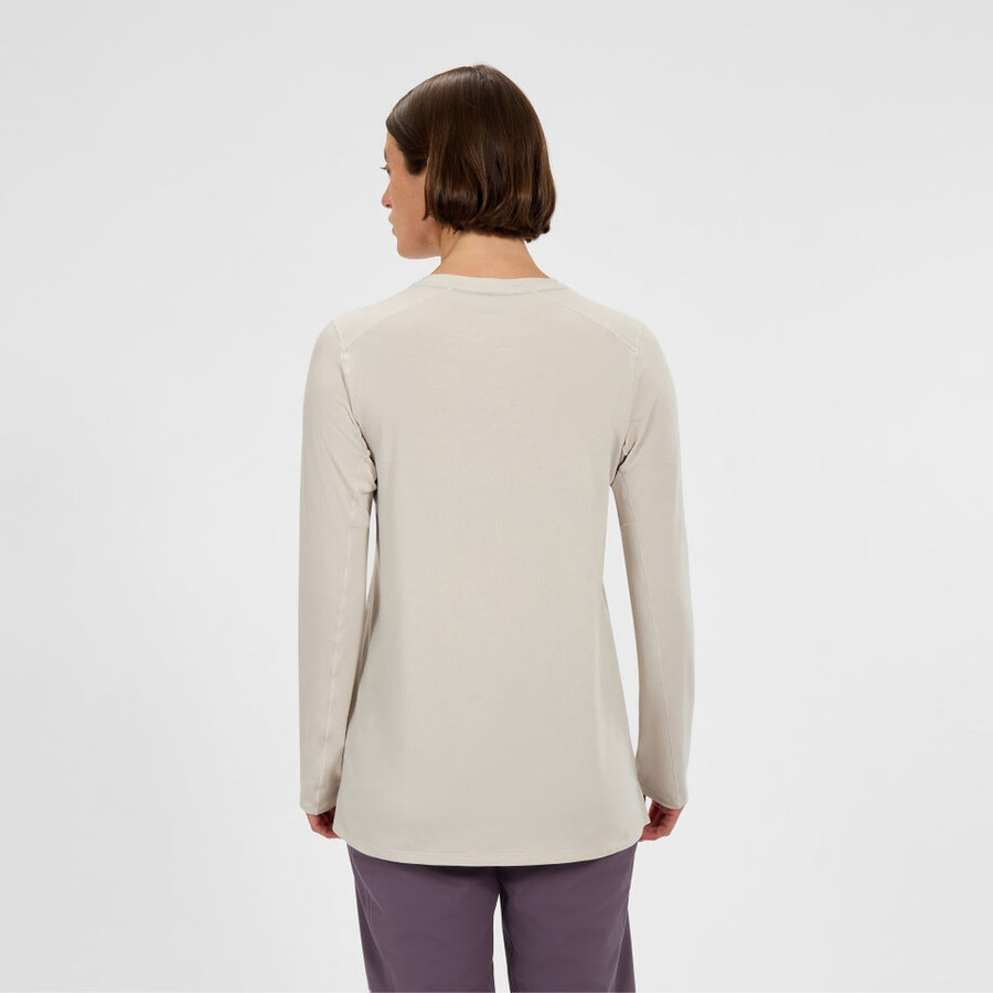 las mujeres del delta tech de manga larga - camiseta gris berghaus