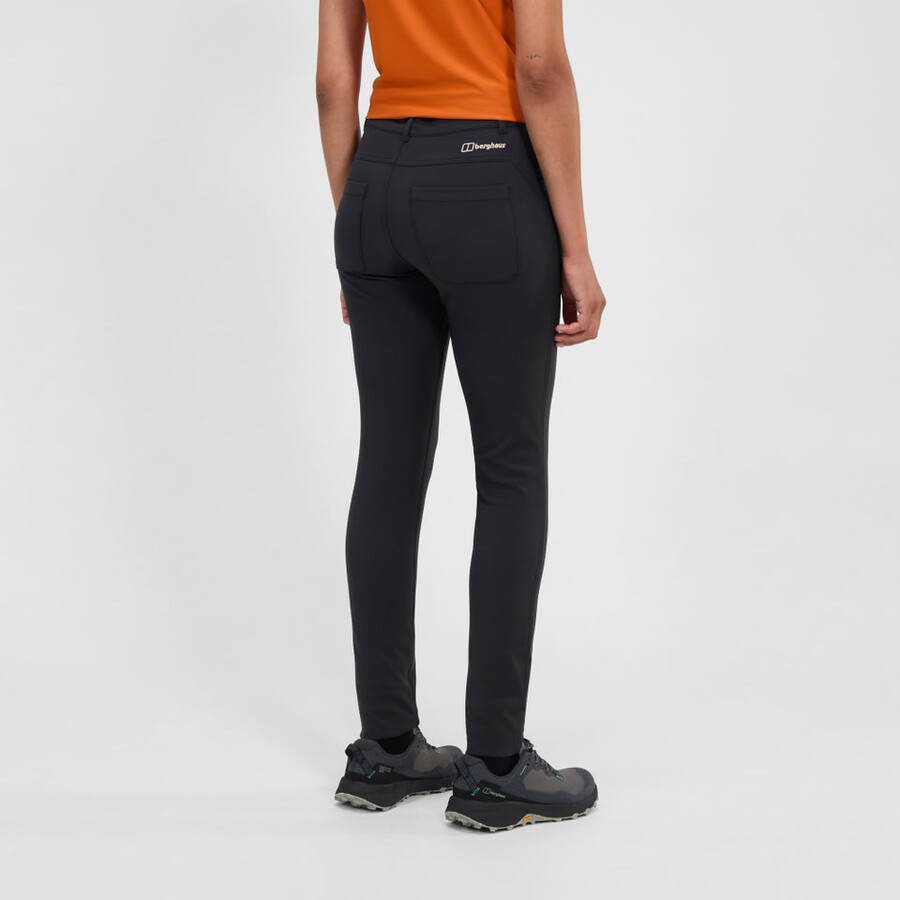 las mujeres cotidiana del flaco stretch pant negro berghaus