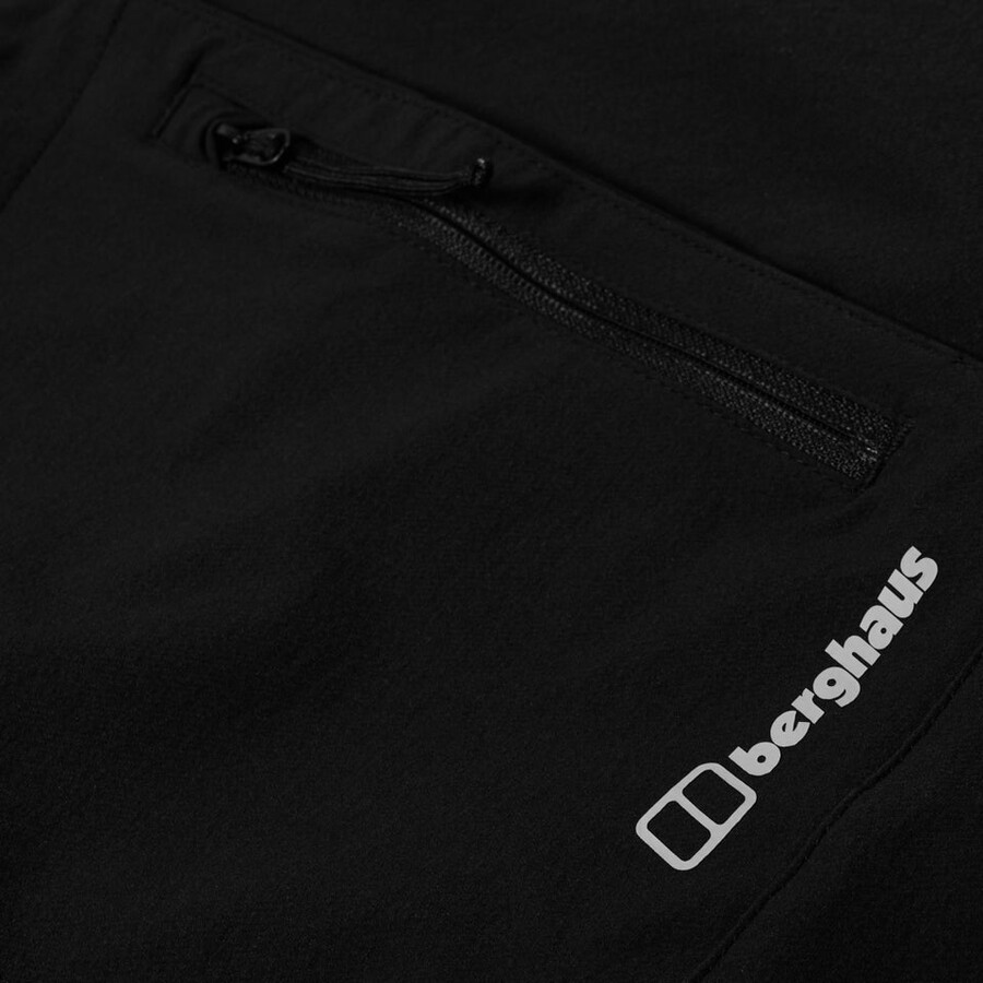 las mujeres de la ruta-en el explorador de pantalón negro berghaus