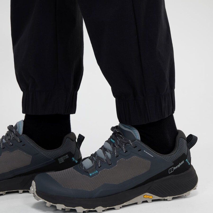 las mujeres del explorador de pantalón negro berghaus