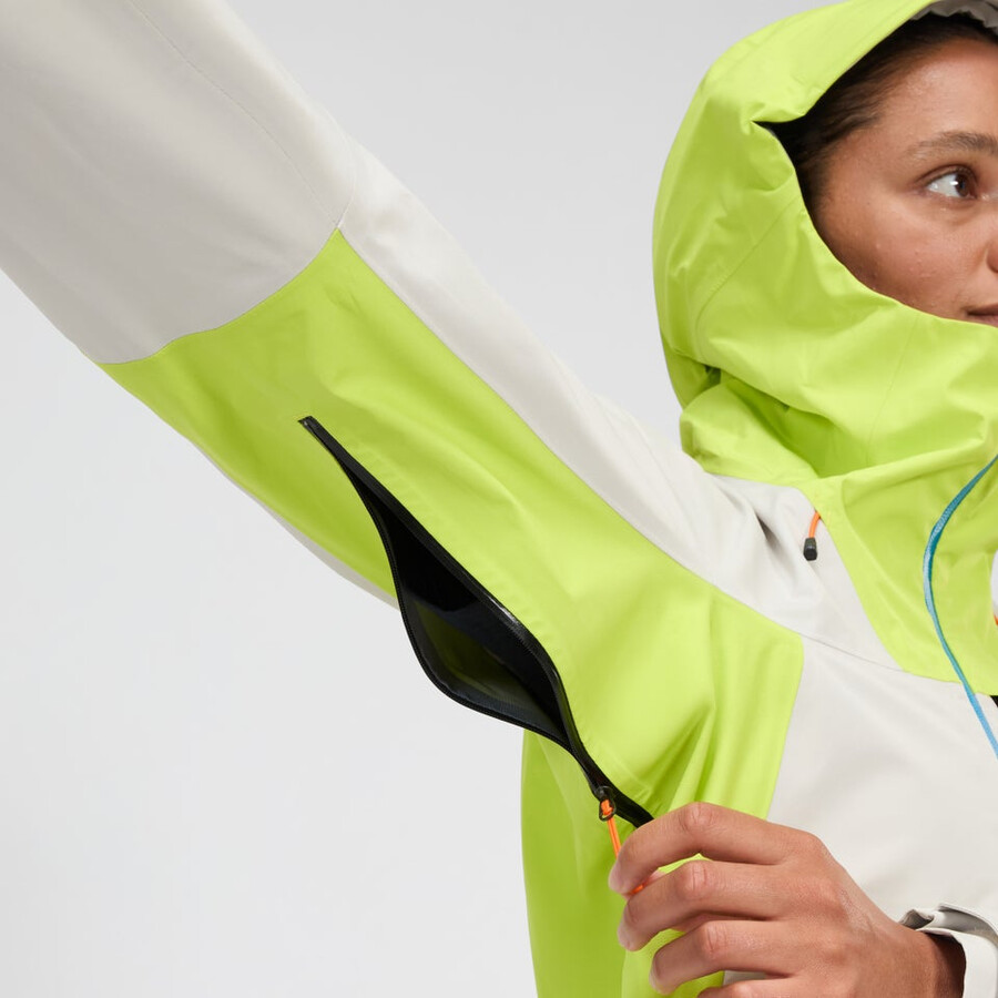 la mujer ridge-buscador de gore-tex impermeable chaqueta grisamarillo berghaus